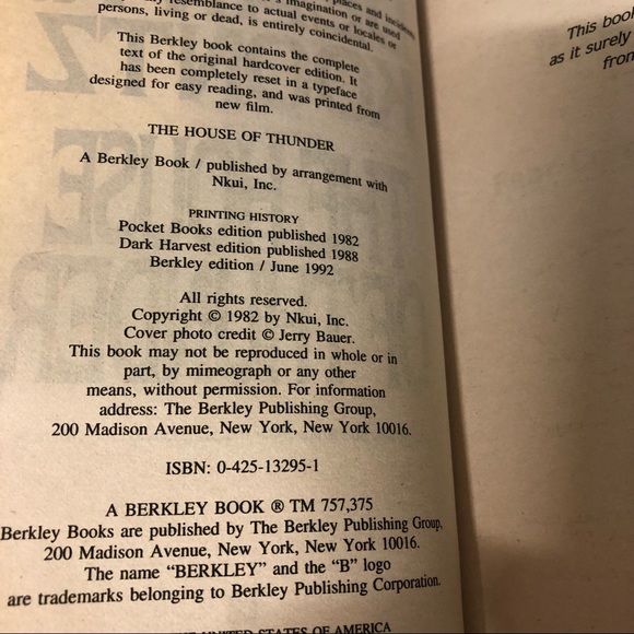 Lot of Vintage Horror/Mystery paper backs - Picture 9 of 10